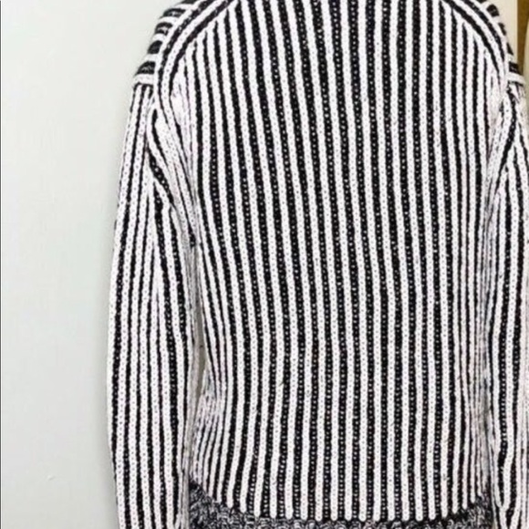 Elizabeth and James sweater - Picture 12 of 12